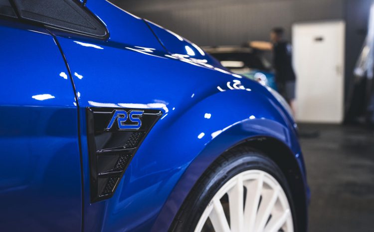  Ford Focus RS Mk2 – mega hot hatch z odświeżonym lakierem i powłoką ceramiczną