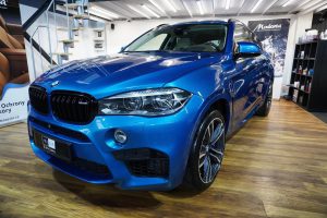 Korekta lakieru - onestep - błękitne BMW X5 19