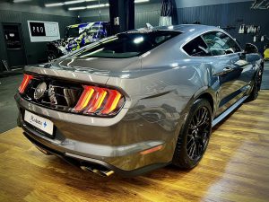 Ford Mustang GT - Pakiet Premium Modesta BC-03 - Full Front Plus PPF 9